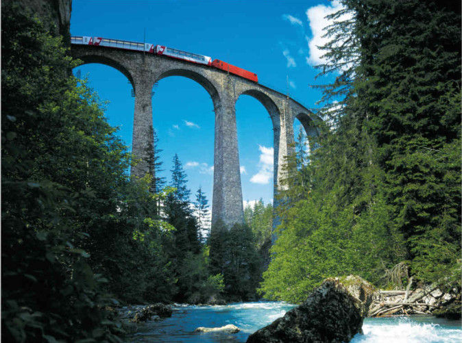 0031_Glacier Express - Schoene Aussichten Touristik (c) STS